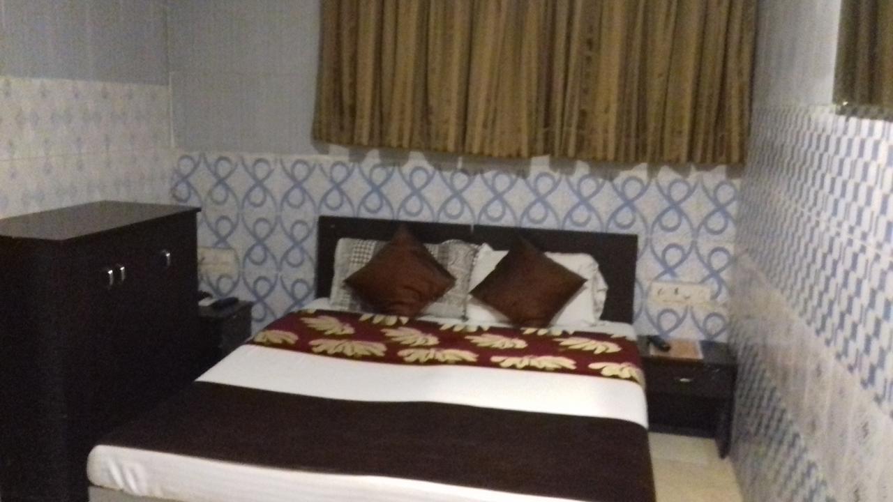 Hotel Majesty Palace มุมไบ ภายนอก รูปภาพ