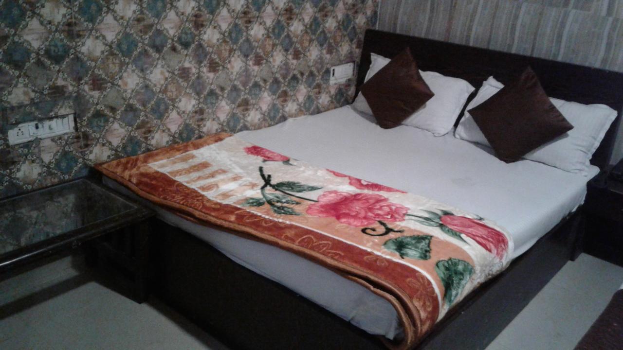 Hotel Majesty Palace มุมไบ ภายนอก รูปภาพ