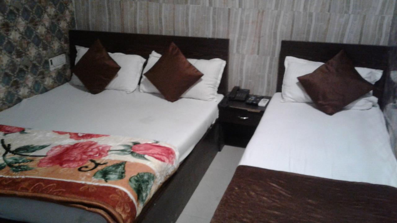 Hotel Majesty Palace มุมไบ ภายนอก รูปภาพ